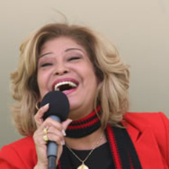 REINA LUCERO - BRINDEMOS