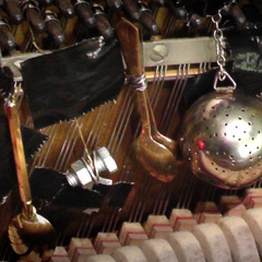 Piano Grains (free DL, also see the video on Youtube)