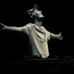 Matt Bukovski - Surrounded 046 (14-03-2014)
