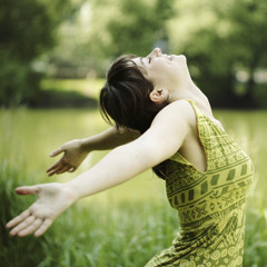 இதயத்தில் உன் நினைவுகள் இரண்டறக்கலந்த போதுதான்  நான் என் இதயத் துடிப்பை முதன் முதல் உணர்ந்தேன்..