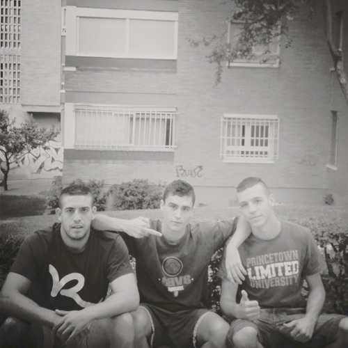 EEB CLICKA SARKMEN, SANSON Y EL FRODO "YIN YANG"