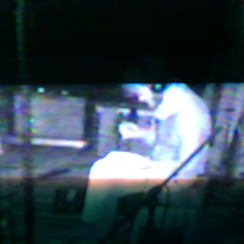 Tea Leaf Dancers trashed live (Flying Lotus)