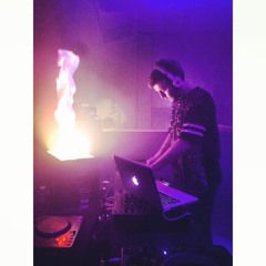 Monsta Mix  //  4 //   Deep House