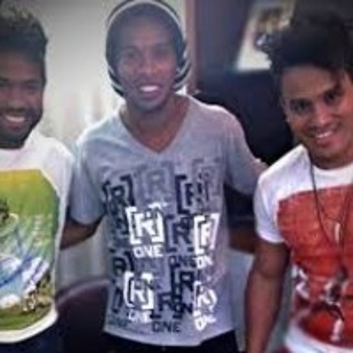 Joga o copo pro alto - João Lucas & Marcelo e Ronaldinho Gaúcho