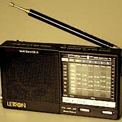 Radio rAdio