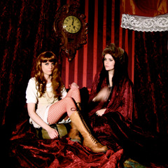 Majestic Gesture (Coco&Paisley)