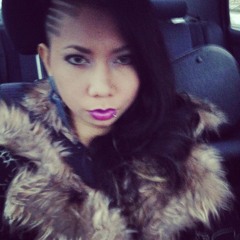 Use Somebody (Jam Cover) with Mia Jeazell Nielsen