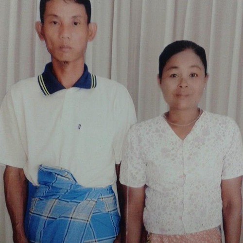 ​ေအးႏိုင္​အႀကိဳက္​