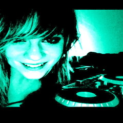 DJ JAManda! <3 - Gotta Get Thru This Daniel Bedingfield X Skrillex mashup (Redo)