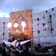 Radio MNM interview - Generation Nineties & Nillies (Karolien Debecker) Tomorrowland 2005 (Kristof)