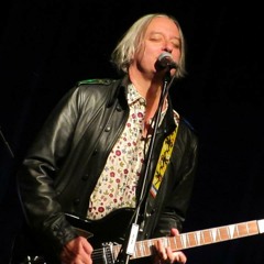 Peter Buck - Kent Stage 2/25/14 08 - 10 Million BC