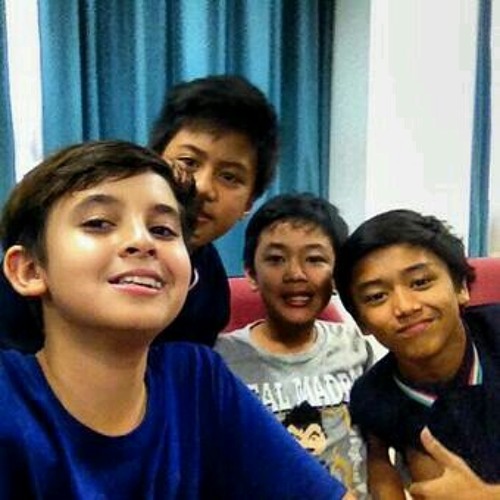 Resiko Orang Cantik The Bangs Coboy Junior The Movie Mp3 By Innes Amanda Pratiwi On Soundcloud Hear The World S Sounds