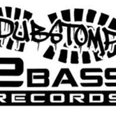 DJ Bomber MC Busta MC KueDon ON DIS TING(March 2014)