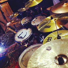 Andra and The Backbone-Alibi (Cover Live By Trilogi)