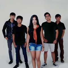 Disaat Kau Bahagia dan Aku Terluka