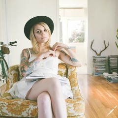 Coeur de Pirate - Flume  at Studio Q