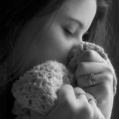 أتنفس عشقا - مجد القاسم