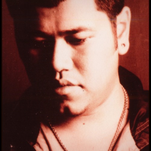 အခ်စ္‌မ်ားစြာအတြက္‌(ကုိယ္‌ဘာစ‌ေတးရမလဲ)