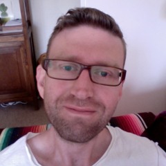 Snap, Crackle, Pop: Exploring the Sound of Vinyl