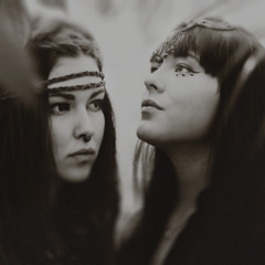 Iris & Hedvig - The Watcher And The Mind