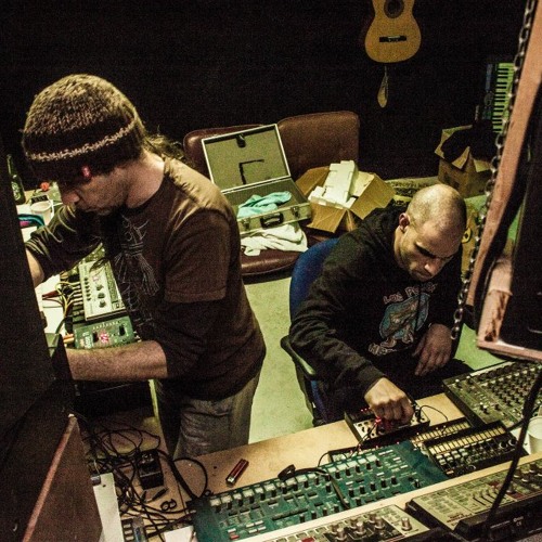 David Vunk And Mario 010 Live Set 20 - 03 - 14 No Computer Only Hardware Techno