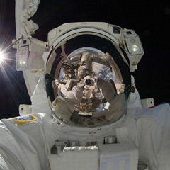 Astronaut #Selfie (L3GA-Z Mashup)