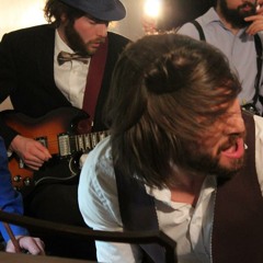 Bonafide Hustla (feat. Crossword)