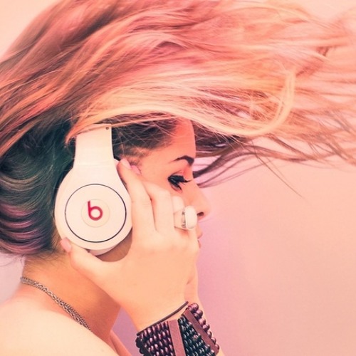 Usher Feat Pitbull DJ Got Us Falling In Love Again - (Tomi Akbar Remix)