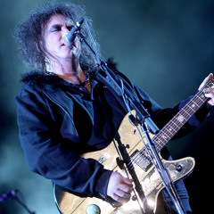 The Cure - Friday I'm In Love (Live @ Reading And Leeds Festival 2012)