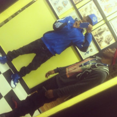 With the shits Ft Nooch Gucci Aka Johnny 2 phonez and millz nowitzki