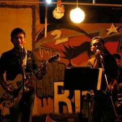 What do you do it (beatles cover) by: D'Crown (akustik) at cafe Beranda dua