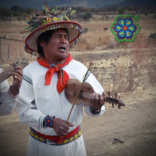 Tocando en el camino (Playing on the road) - Orramuire