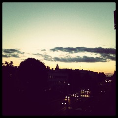 nightwallking: smells & sounds of the night