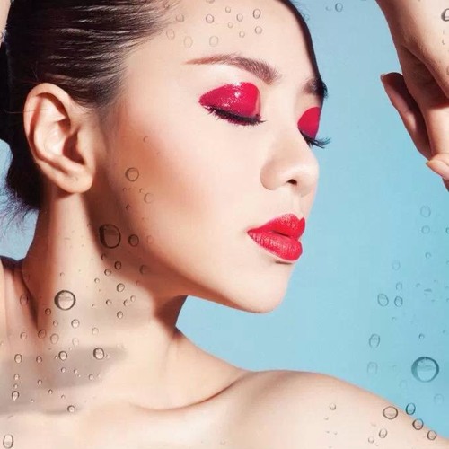 Nhìn Em Xem (Look At Me Now)- Miko Lan Trinh
