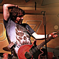 Urlando Contro il Cielo (Ligabue Cover)