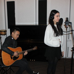 Get It Together (India Arie) performed by Zoe Tauran and accompanied on guitar by Dominggus Pfaff