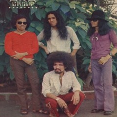 Indahnya sepi - candra darusman