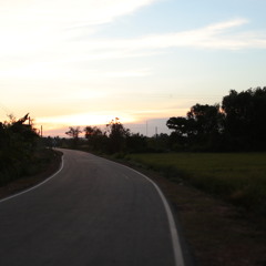 Thuong Nhau De Do Back to black Ft Lan Do