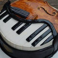 pianissimo violent violin [naviarhaiku015-A piano is a conversation]