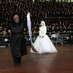 Boy takes a girl "Rebetzen" - בן לוקח בת ״רבאצן״