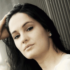 Promo for Dianne van Geirsberg on Women of Metal