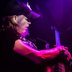 Eamon O'Neill - Alexander The Short