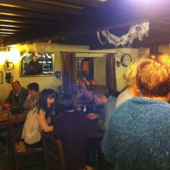 A comedian in Llannefydd