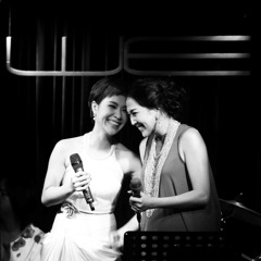 Họa mi hót trong mưa - Nguyên Thảo ft. Uyên Linh