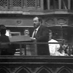 Luciano Pavarotti Sings Ave Maria to Pope John Paul II in Chicago (1979)