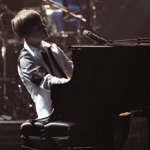 Justin Bieber - Die In Your Arms (live acoustic)