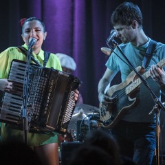 Amour T'es La - Snarky Puppy (featuring Magda Giannikou)