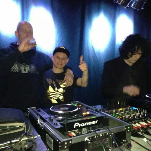 SERIAL KILLAZ B2B DJ PRESSURE  LIVE AT REVOLUTION SUB 89