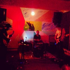 Enola Gay (ao vivo na Casa Do Mancha)