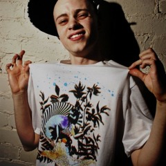 Rustie - Gold Likk (Room Mate Ultimate Edit)